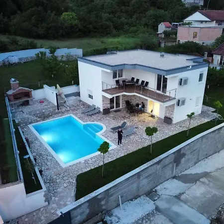 Ella Villa Stolac